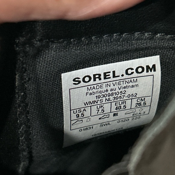 Sorel Lennox Chelsea Woman Waterproof  Gray Leather Ankle boots sz  9.5 Snow. - Picture 4 of 9